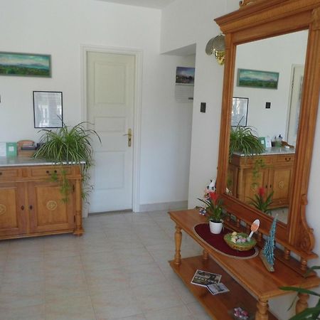 Millennium Villa Кестели Екстериор снимка