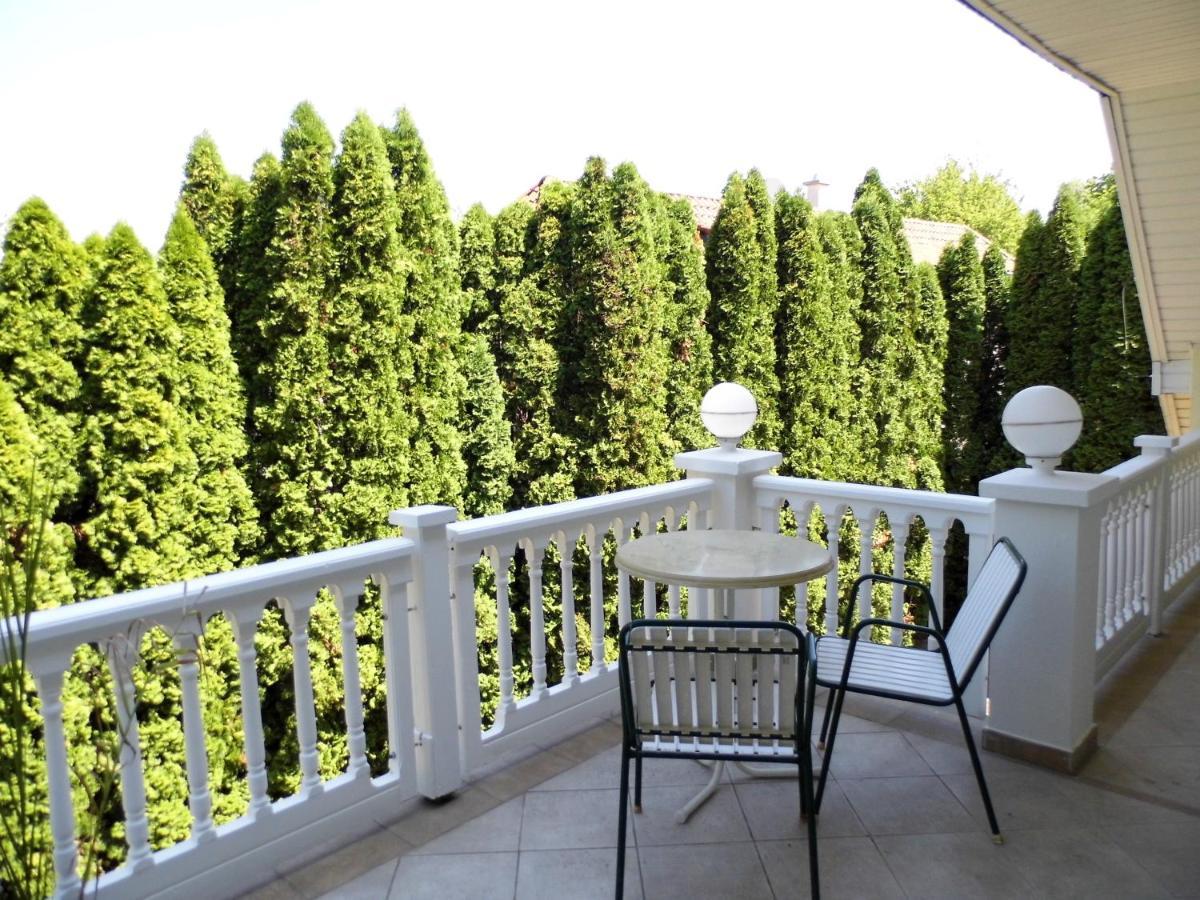 Millennium Villa Кестели Екстериор снимка