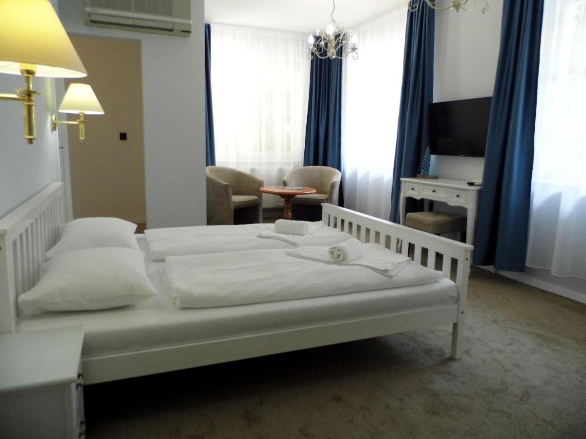 Millennium Villa Кестели Екстериор снимка