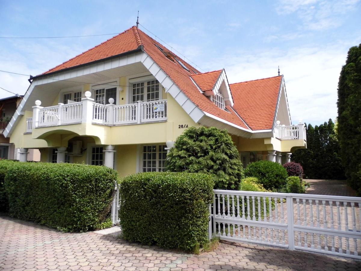 Millennium Villa Кестели Екстериор снимка