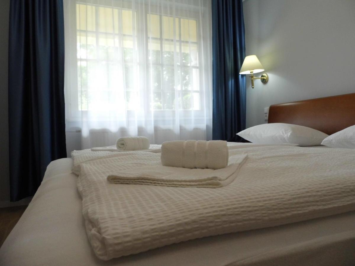 Millennium Villa Кестели Екстериор снимка