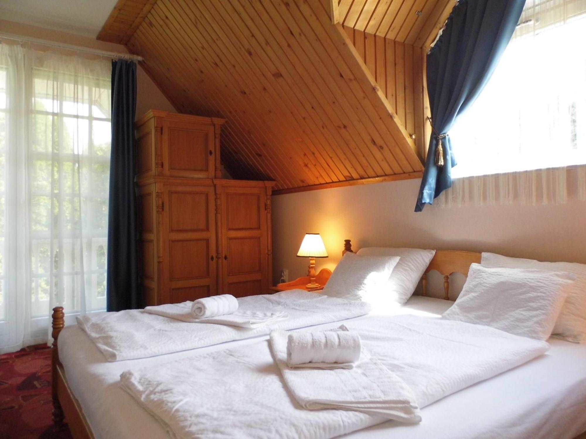 Millennium Villa Кестели Екстериор снимка