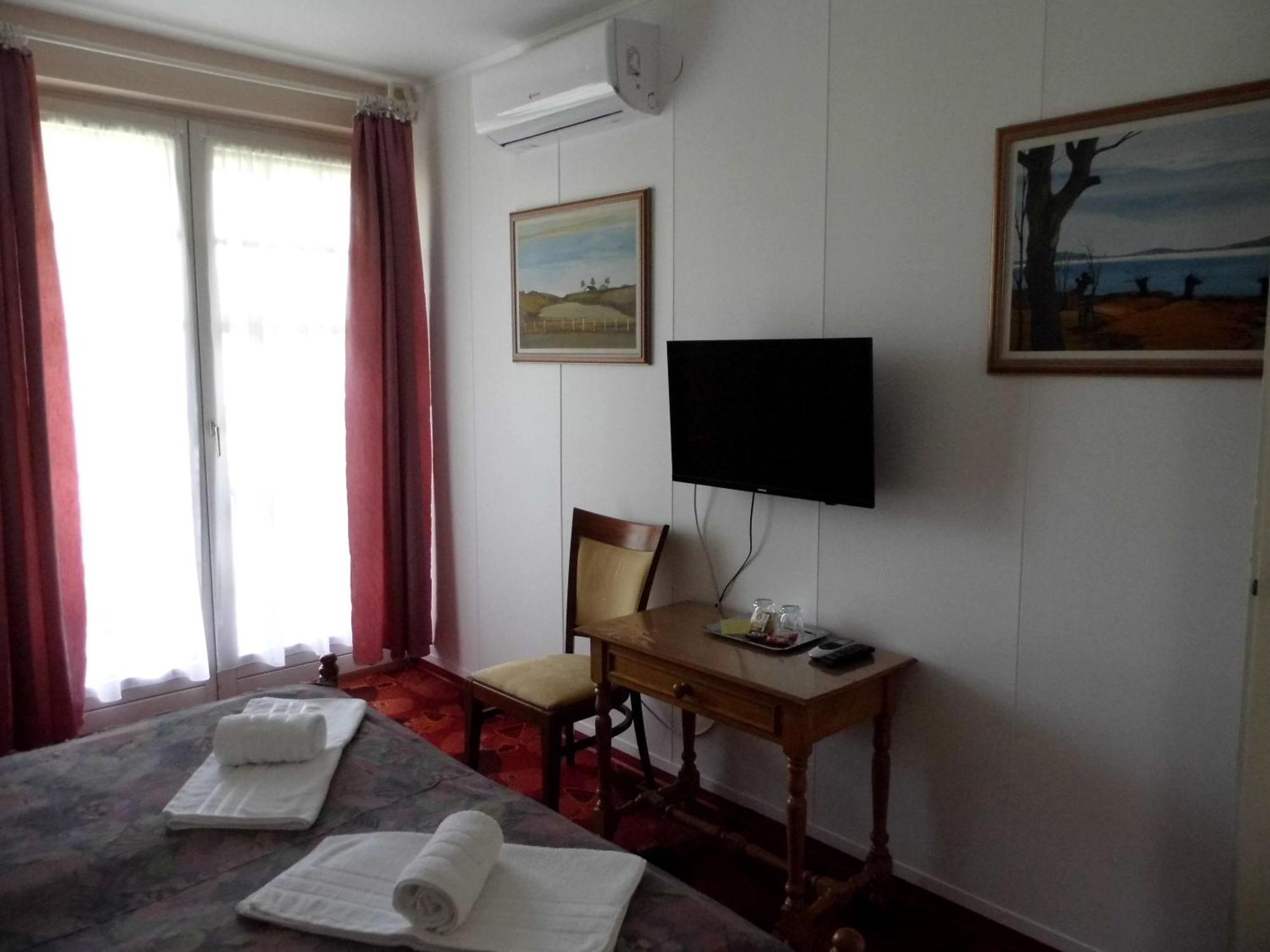 Millennium Villa Кестели Стая снимка