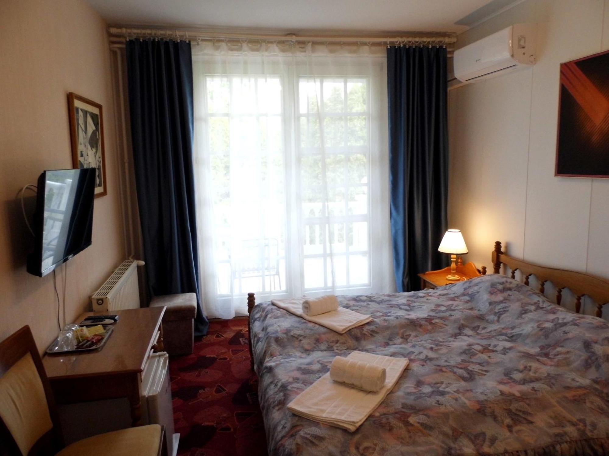 Millennium Villa Кестели Стая снимка